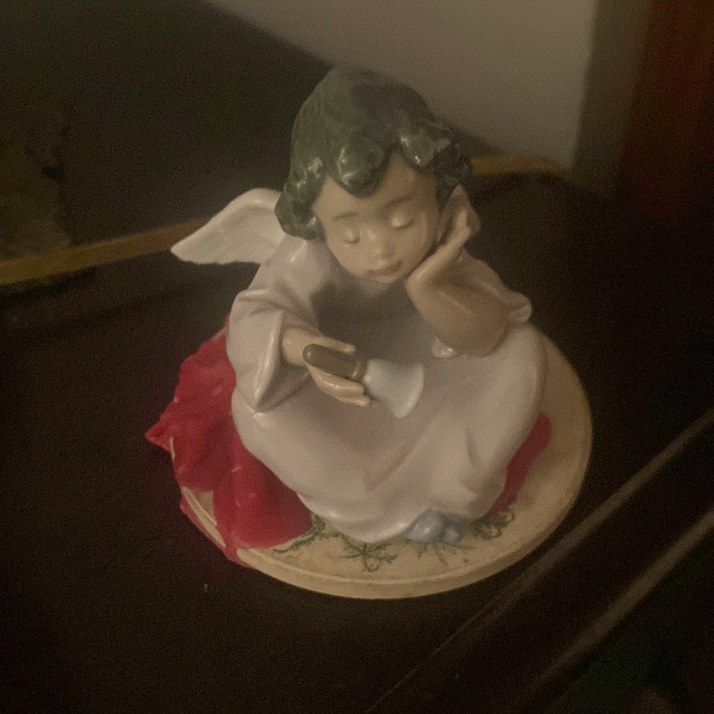 Lladro “Heavenly Chimes” Classic Porcelain Sculpture #5723 (1990 Spain) angel